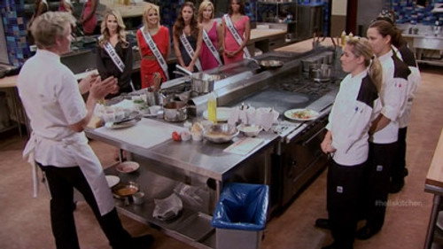 Hell's Kitchen - S10E17: 5 Chefs Compete