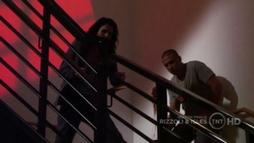 Rizzoli & Isles - S1E10: When the Gun Goes Bang, Bang, Bang
