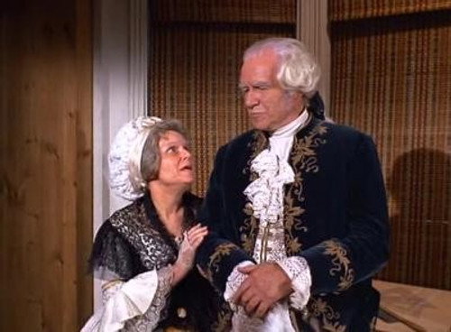 Bewitched - S8E22: George Washington Zapped Here (2)