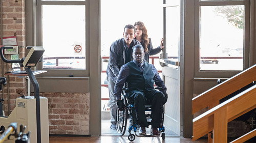 NCIS: New Orleans - S5E18: In Plain Sight