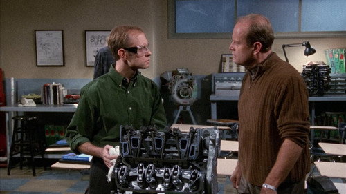 Frasier - S8E11: Motor Skills