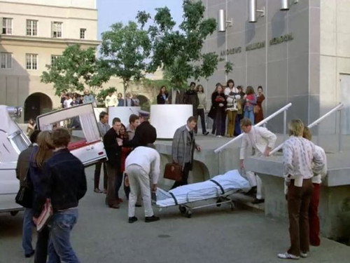 Ironside - S7E19: A Death in Academe