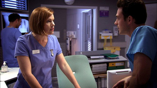 Holby City - S17E17: The Beat Goes On