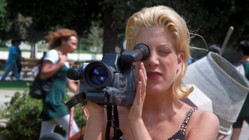 Beverly Hills, 90210 - S5E5: Rave On