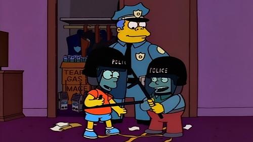 The Simpsons - S9E18: This Little Wiggy