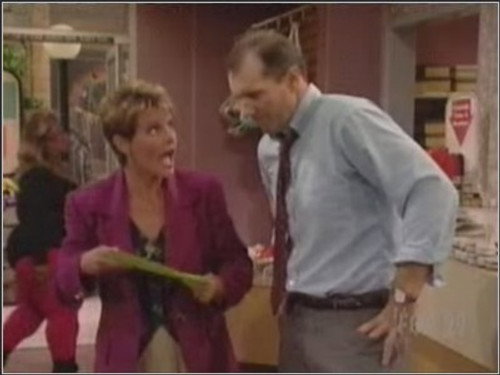 Married... with Children - S10E2: A Shoe Room With a View