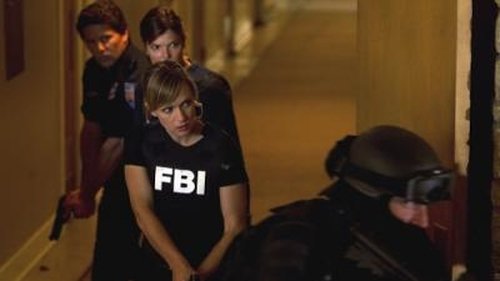 Criminal Minds - S9E2: The Inspired (2)