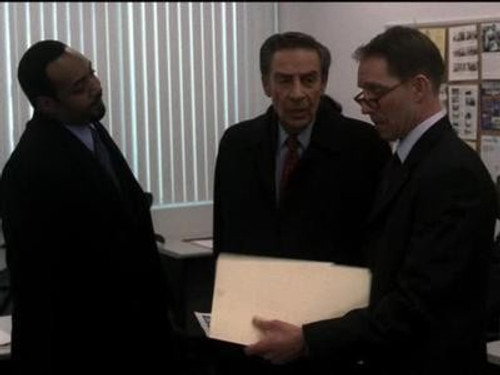 Law & Order - S14E17: Hands Free