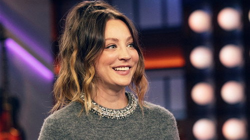 The Kelly Clarkson Show - S6E45: Kaley Cuoco, Xolo Maridueña