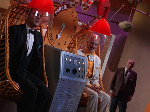 Batman - S2E14: The Yegg Foes in Gotham