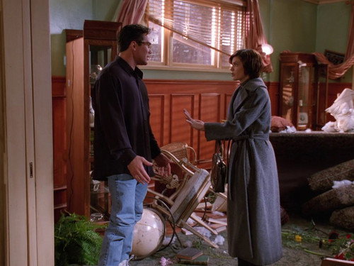 Lois & Clark: The New Adventures of Superman - S4E12: Lethal Weapon
