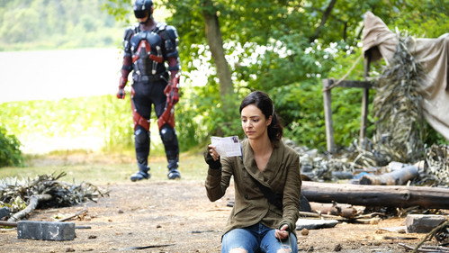 DC's Legends of Tomorrow - S3E3: Zari