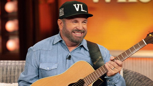 The Kelly Clarkson Show - S5E26: Garth Brooks, Lawrence Zarian
