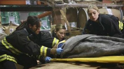 Chicago Fire - S1E20: Ambition