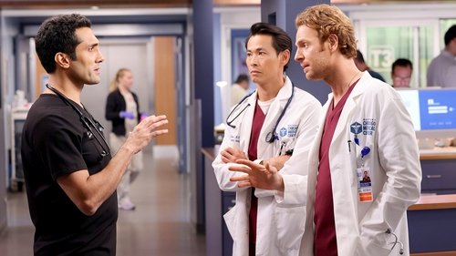 Chicago Med - S8E8: Everyone's Fighting a Battle You Know Nothing About