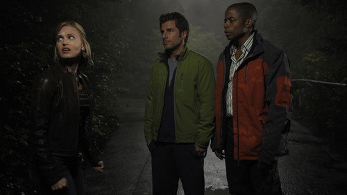 Psych - S3E10: Six Feet Under the Sea