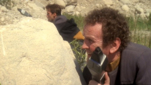 Star Trek: Deep Space Nine - S6E2: Rocks and Shoals