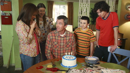 The Middle - S5E14: The Award