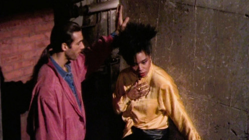 Highlander: The Series - S1E16: The Beast Below