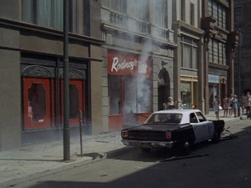 Adam-12 - S3E9: Log 025: Indians