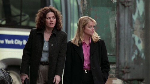 NYPD Blue - S8E14: Nariz a Nariz