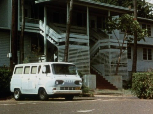 Hawaii Five-O - S7E16: A Woman's Work Is With A Gun