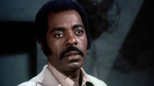 Mannix - S8E4: Walk on the Blind Side