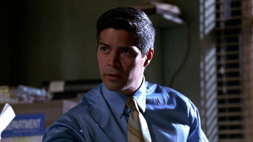 NYPD Blue - S9E5: Cops and Robber