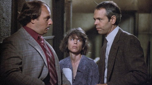 Hill Street Blues - S6E4: In the Belly of the Bus