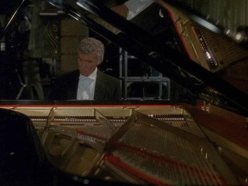 Murder, She Wrote - S7E10: Murder in F Sharp