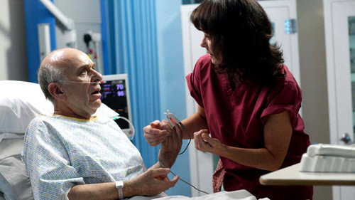 Holby City - S13E9: The Lying Kind