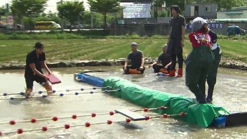 Running Man - S1E167: The Legend of the Troublemakers