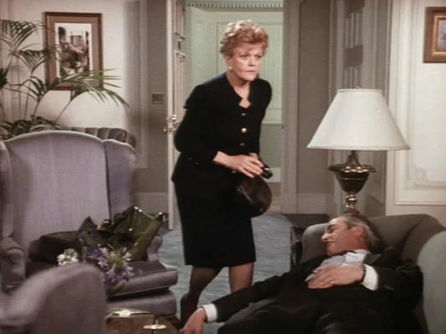 Murder, She Wrote - S8E15: Tinker, Tailor, Liar, Thief