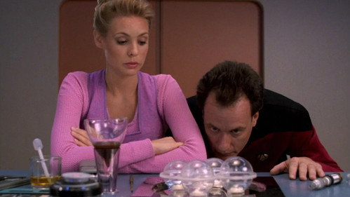 Star Trek: The Next Generation - S6E6: True Q
