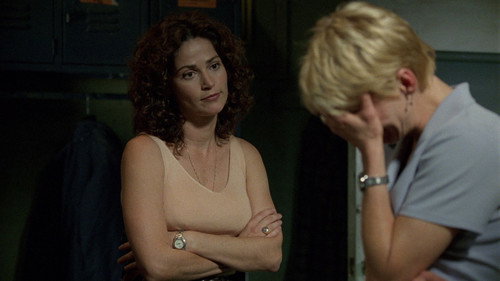 NYPD Blue - S7E2: A Hole in Juan