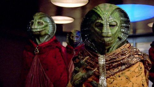 Star Trek: The Next Generation - S1E6: Lonely Among Us