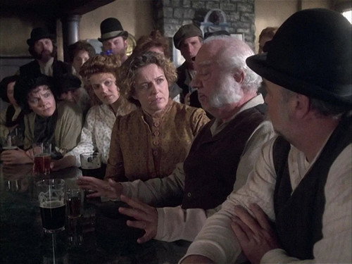 Star Trek: Voyager - S6E17: Spirit Folk