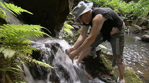 MythBusters - S10E1: Duct Tape Island