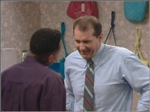 Married... with Children - S8E15: Honey, I Blew Up Myself