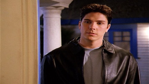 Beverly Hills, 90210 - S8E20: The Girl Who Cried Wolf