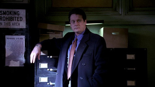 NYPD Blue - S9E11: Humpty Dumped