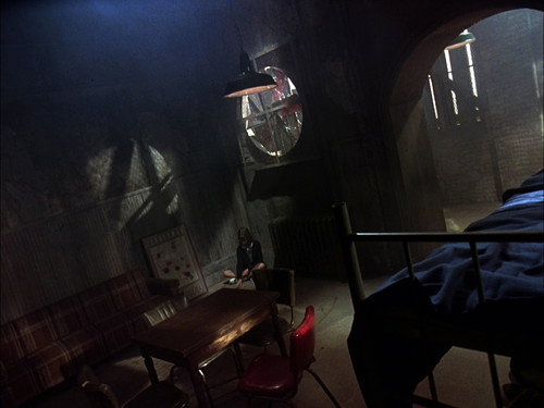 Murder, She Wrote - S12E15: The Dark Side of the Door