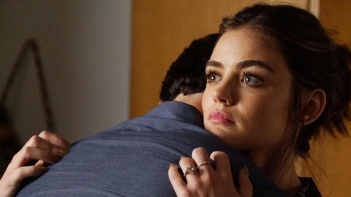 Pretty Little Liars - S7E17: Driving Miss Crazy