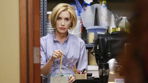 Desperate Housewives - S6E9: Would I Think of Suicide?
