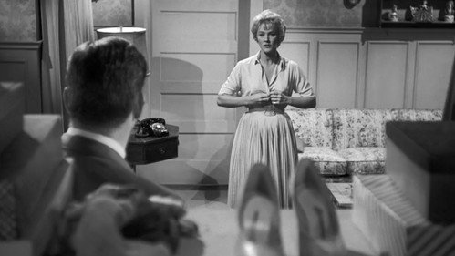 Perry Mason - S3E10: The Case of the Lucky Legs