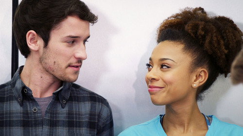 Holby City - S19E31: The Heart Is a Small Thing