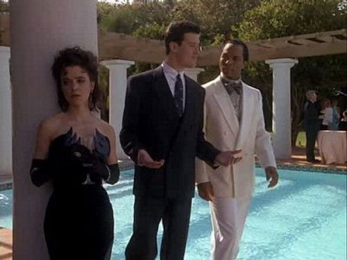 Miami Vice - S5E14: The Lost Madonna