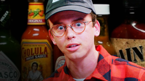 Hot Ones - S4E21: Logic Solves a Rubik's Cube While Eating Spicy Wings