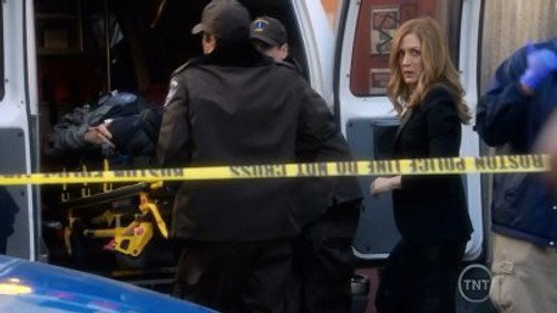 Rizzoli & Isles - S3E1: What Doesn't Kill You