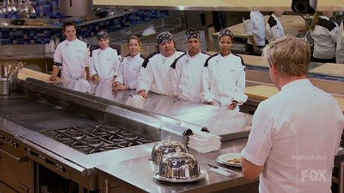 Hell's Kitchen - S10E16: 6 Chefs Compete